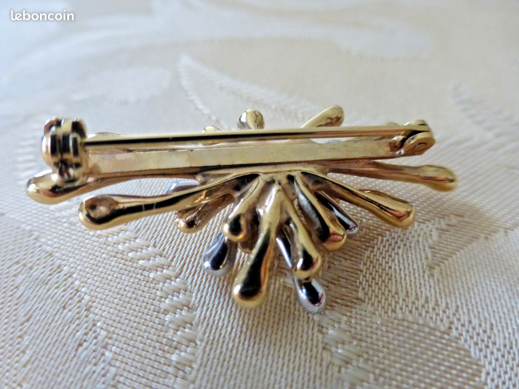 Lot de quatre broches fantaisie années 50-60 (image 9)