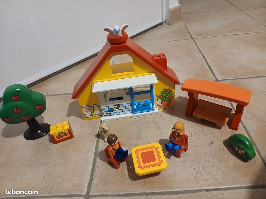 Playmobil 123 Petite maison avec personnages et accessoires (image 1)