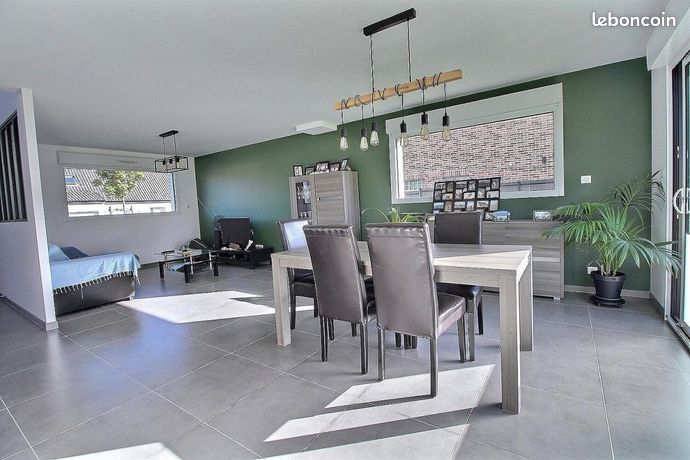 Maison de ville 8 pièces 130 m²