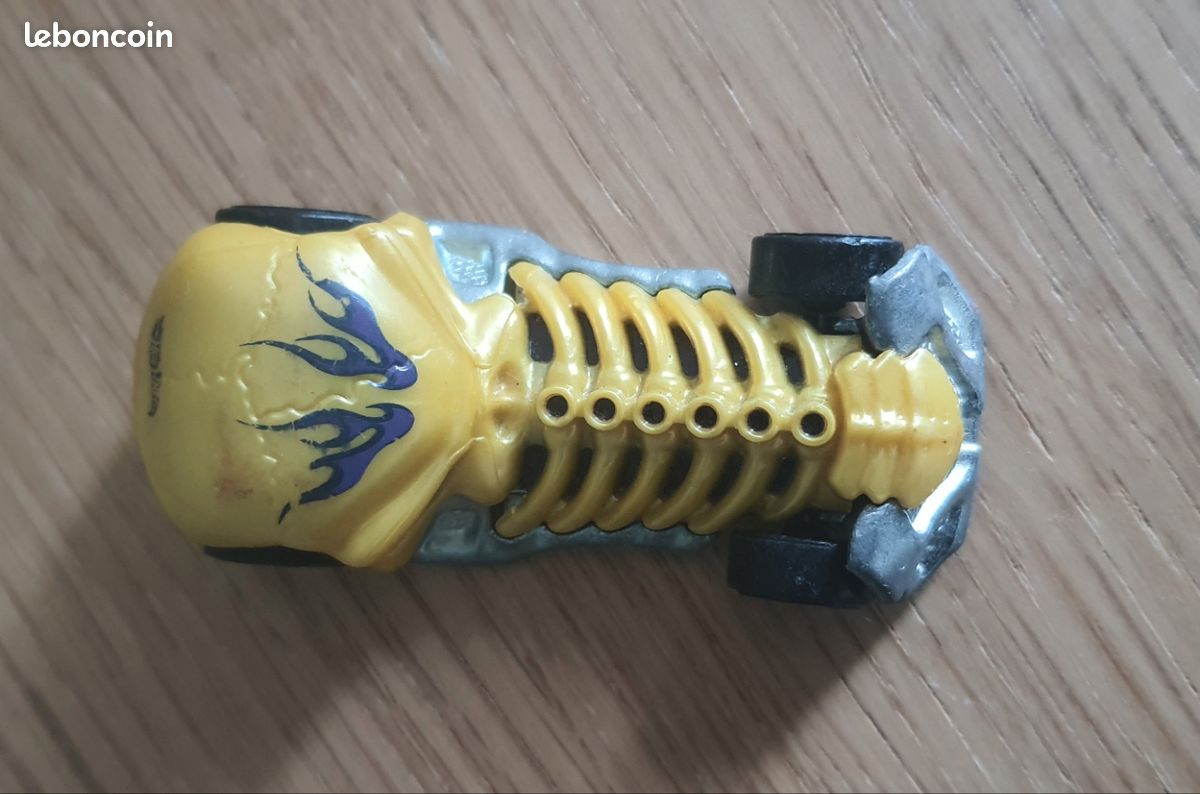 Hot Wheels voiture jaune Crâne Broyeur – 70mm – 2010 (image 4)