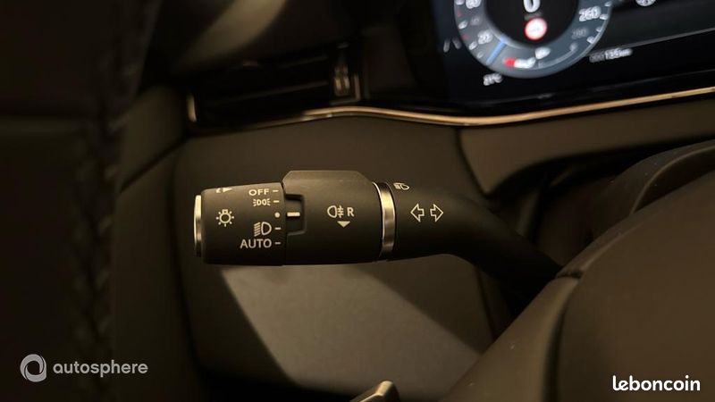 Land-Rover Range Rover Evoque 1.5 P270e PHEV 269ch Midnight Edition Santorini Black/Eiger Grey (image 23)