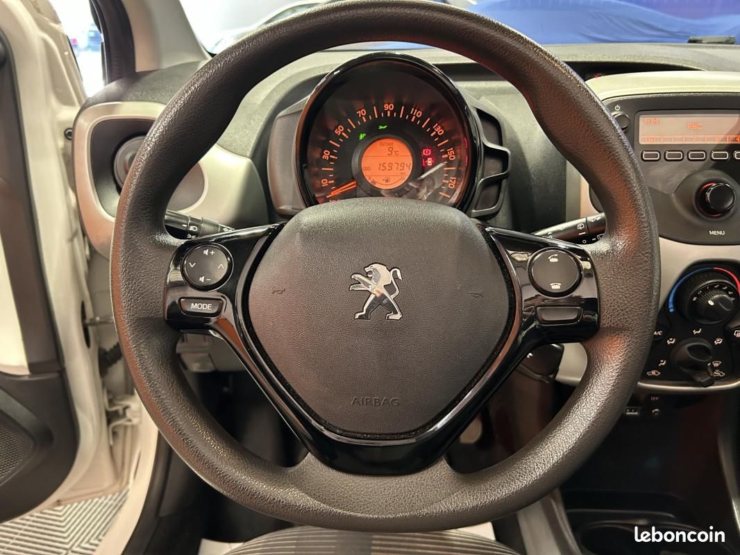 Peugeot 108 1.0 VTi 69 Active Top (image 14)
