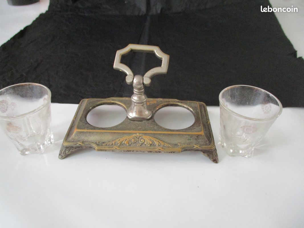 Ancien serviteur de table en métal salière et poivrière salerons en bronze serviteur (image 8)