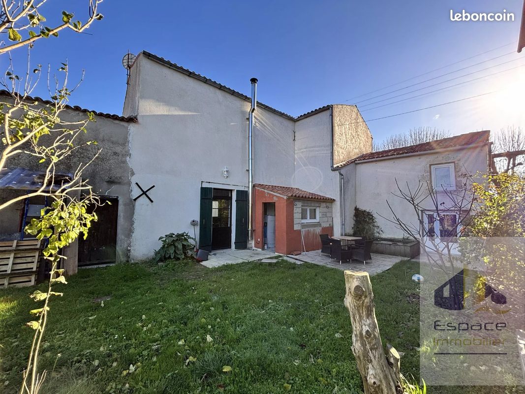 Maison 8 pièces 142 m² · à Aigrefeuille-d'Aunis · 142 m² · 249 500 €