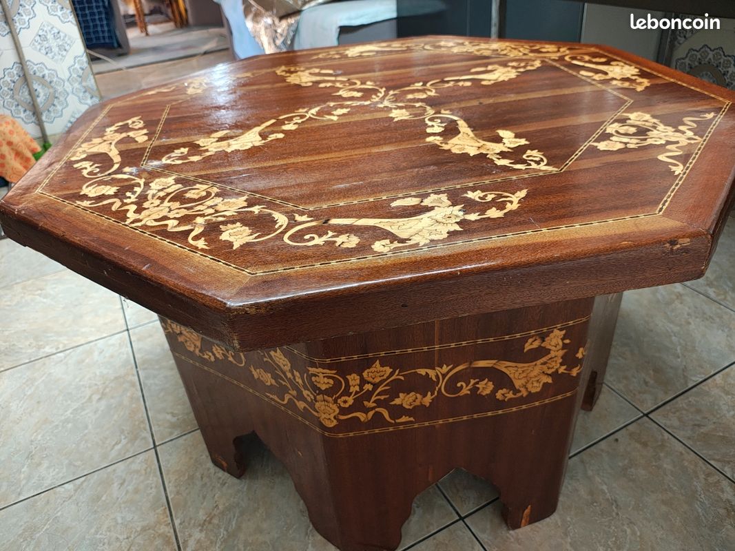 Table Orientale en Bois Massif (image 3)