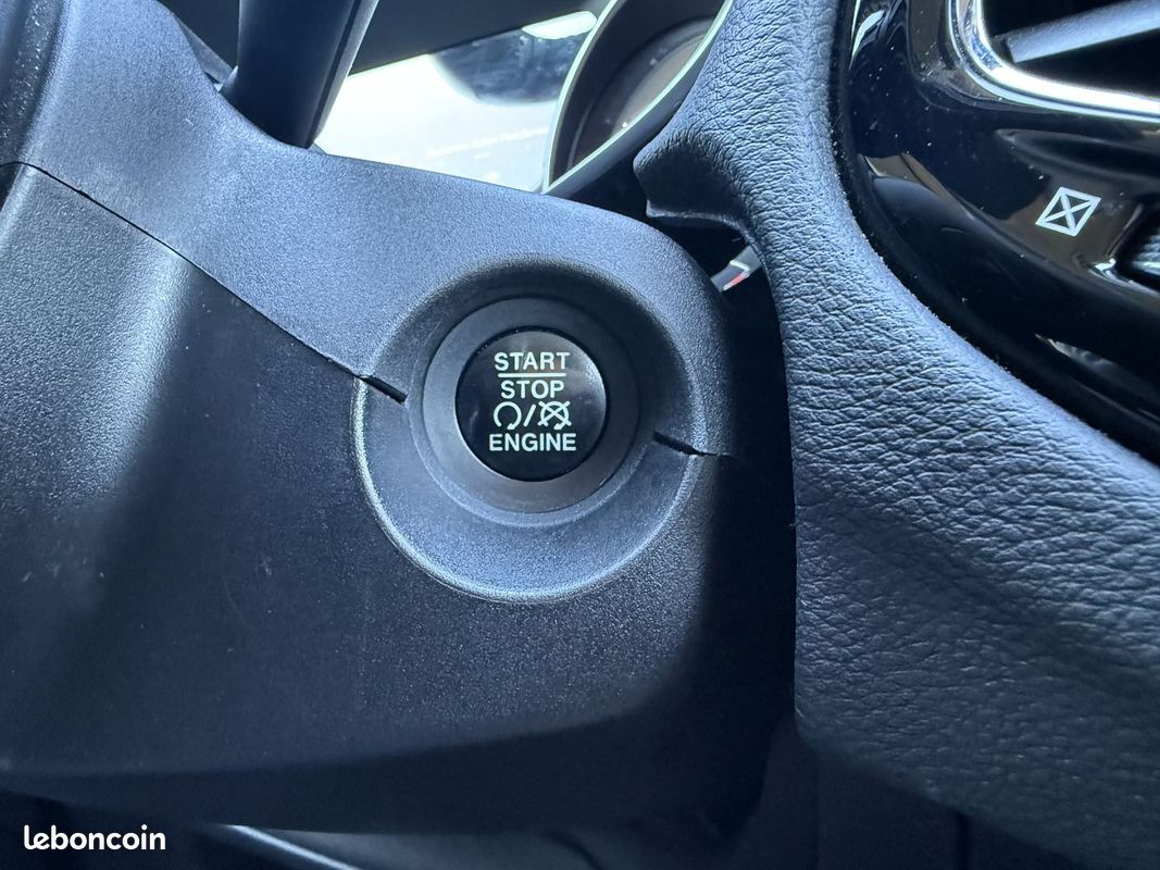 Jeep COMPASS 1.4 MULTIAIR II 170CH LIMITED 4X4 BVA9 EURO6D-T (image 18)