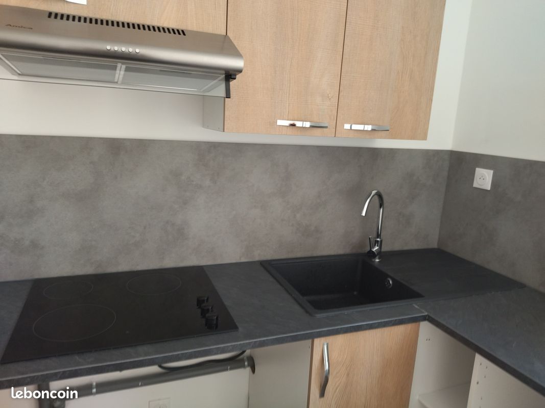 Appartement 1 pièce 20 m² · à Aubenas · 20 m² · 485 €/mois