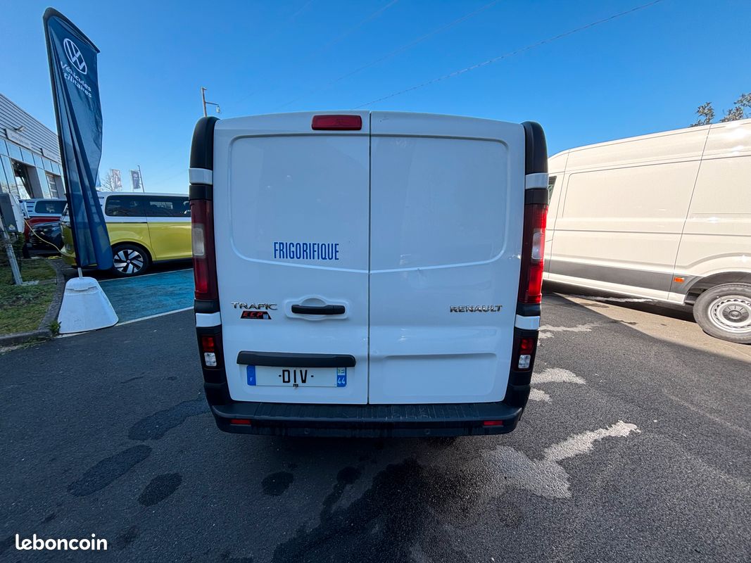 RENAULT TRAFIC L2H1 2.0 BlueDCI 130cv BVM6 Grand Confort Frigo (image 4)