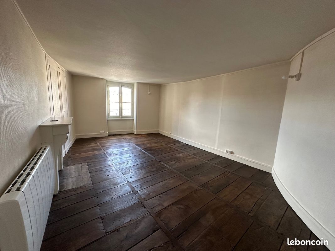 Studio 1 pièce 30 m² - Limoges 87000 (image principale 0)