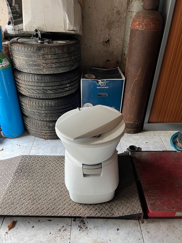 Toilette camping-car dometic - Équipement caravaning
