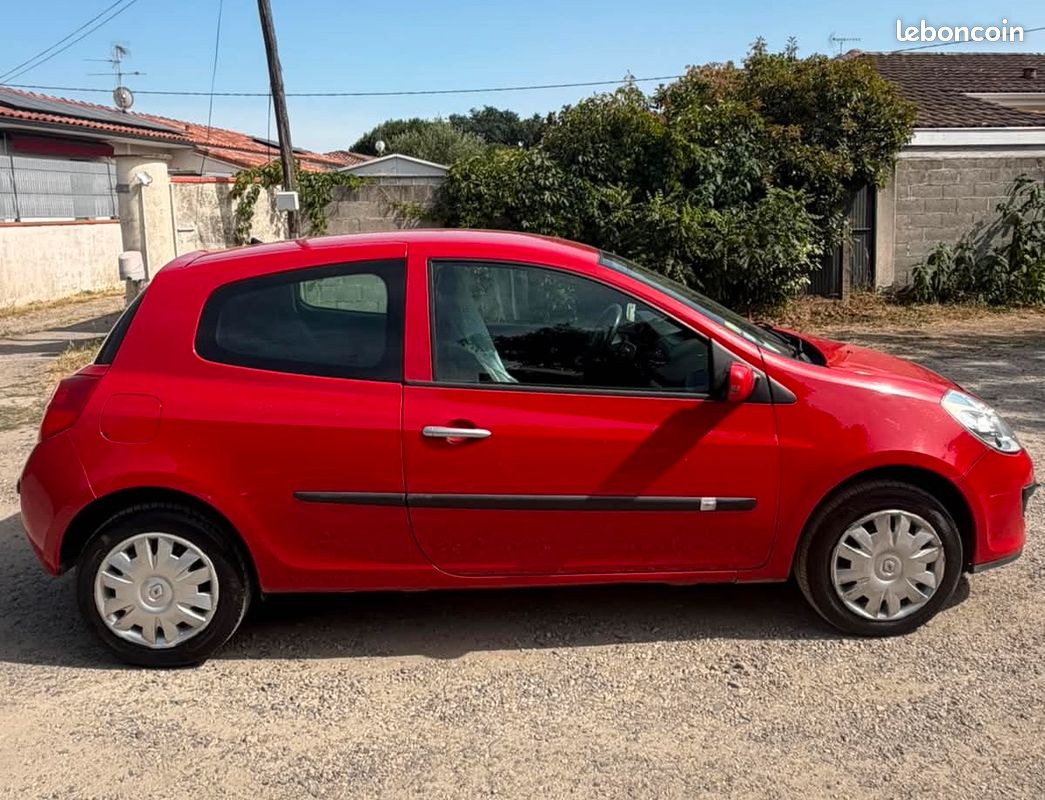 Renault Clio 1.2 75cv 1ere main GARANTIE GARAGE (image 5)