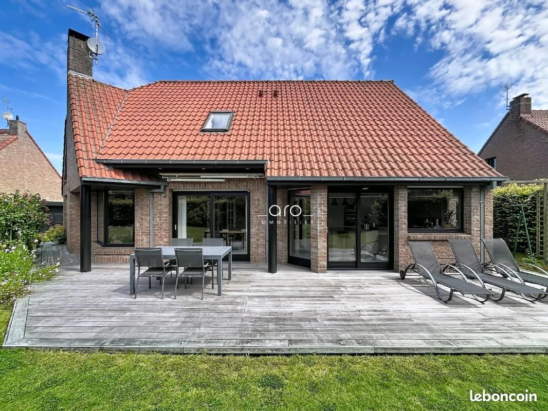 Maison 7 pièces 185 m² · à Genech · 185 m² · 669 000 €