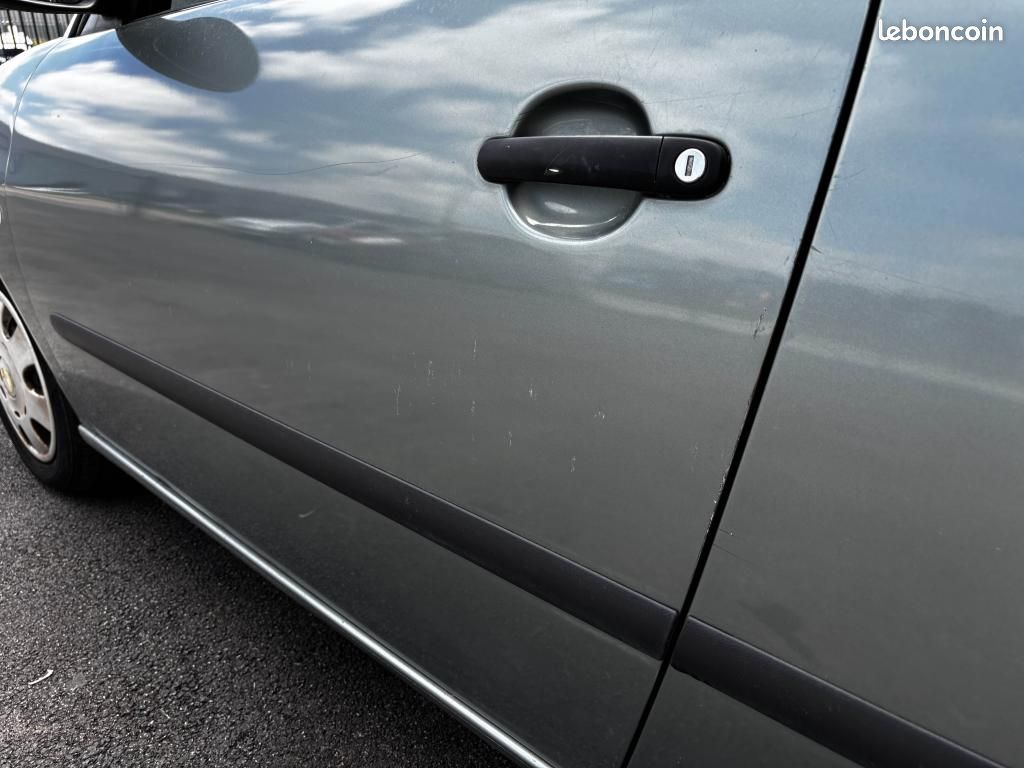 SEAT IBIZA 6L - 1.4i 16V - 75ch - Stella Phase 1 (image 37)