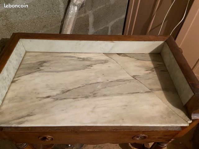 Table de toilette (image 3)