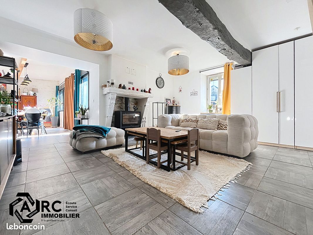 Maison 5 pièces 119 m² · à Huisseau-sur-Mauves · 119 m² · 294 000 €