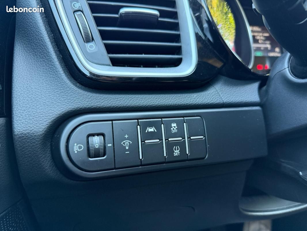 Kia CEED III (2) 1.6 CRDI 136 MHEV Active Business IBVM6 (image 30)