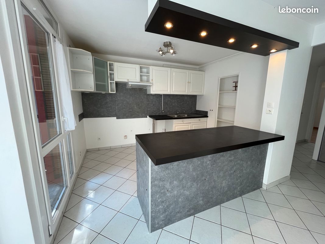 Appartement 3 pièces 61 m² · à Seyssinet-Pariset · 61 m² · 855 €