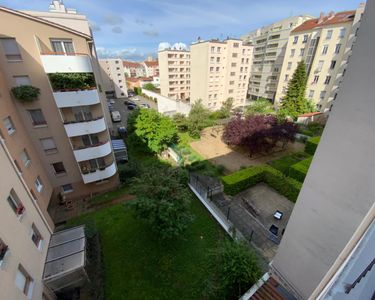 Appartement 298 000 € - 65 m²