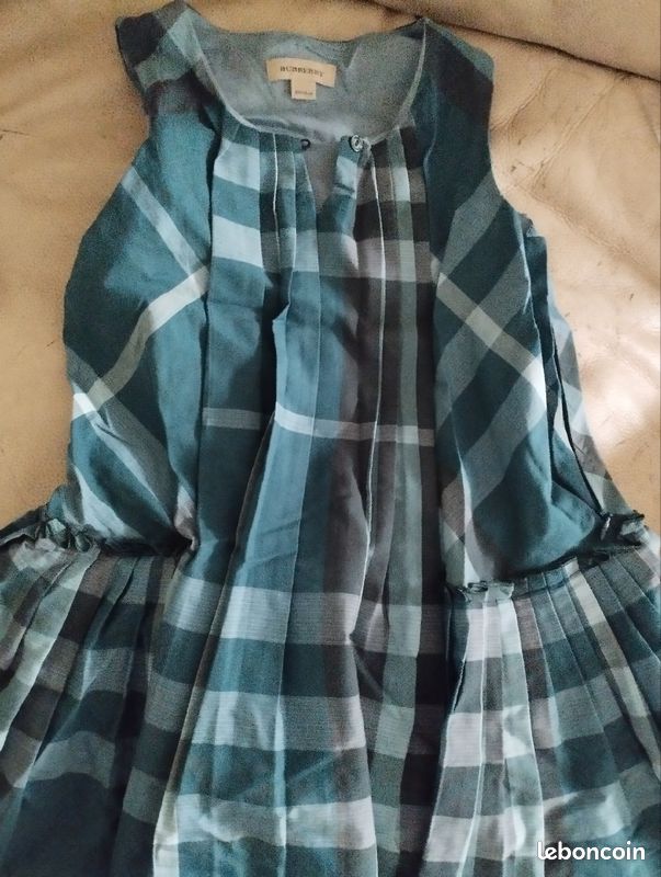 Robe Burberry 6 ans (image 1)