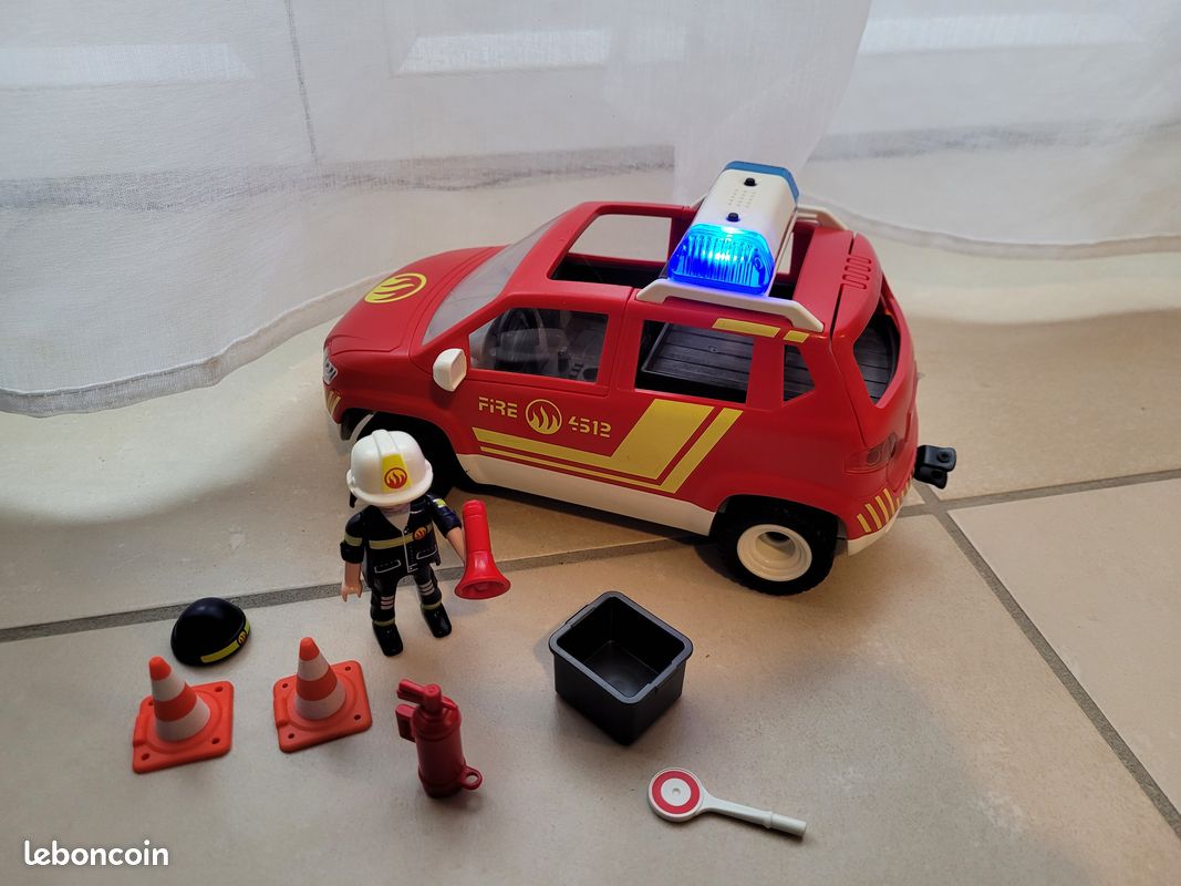 Playmobil 5364 - Véhicule pompiers d'intervention avec sirène (image 2)
