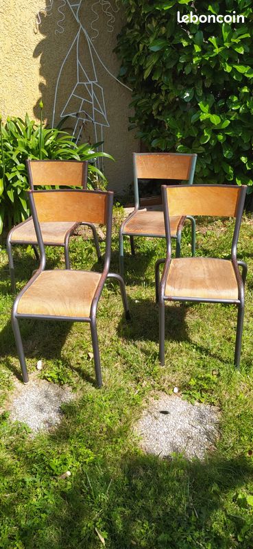 Vends 4 chaises d'école anciennes (image 1)
