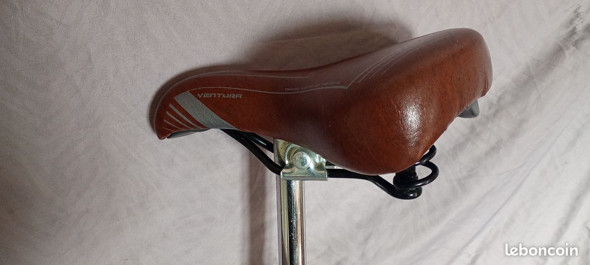 Selle Vélo En Cuir Sur Mesure Selle Vélo Rétro En Cuir BGB-902 - Style Hollandais Avec Suspension | Confort Assuré Selle Hollandaise Cuir