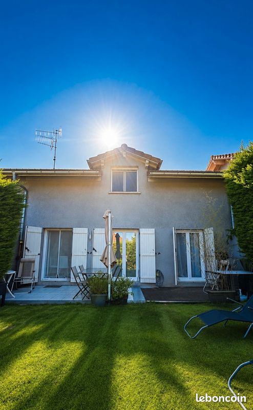 Maison 4 pièces 95 m² · à Saint-Julien-en-Genevois · 95 m² · 490 000 €