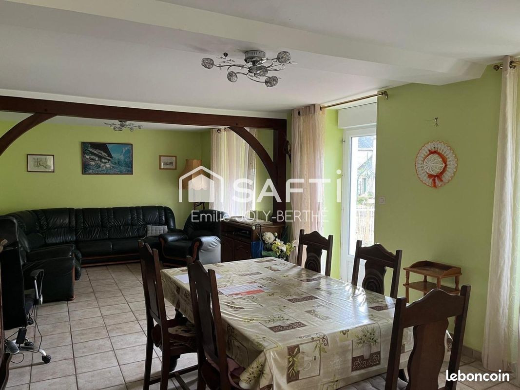 Maison 6 pièces 115 m² · à Saulges · 115 m² · 79 700 €