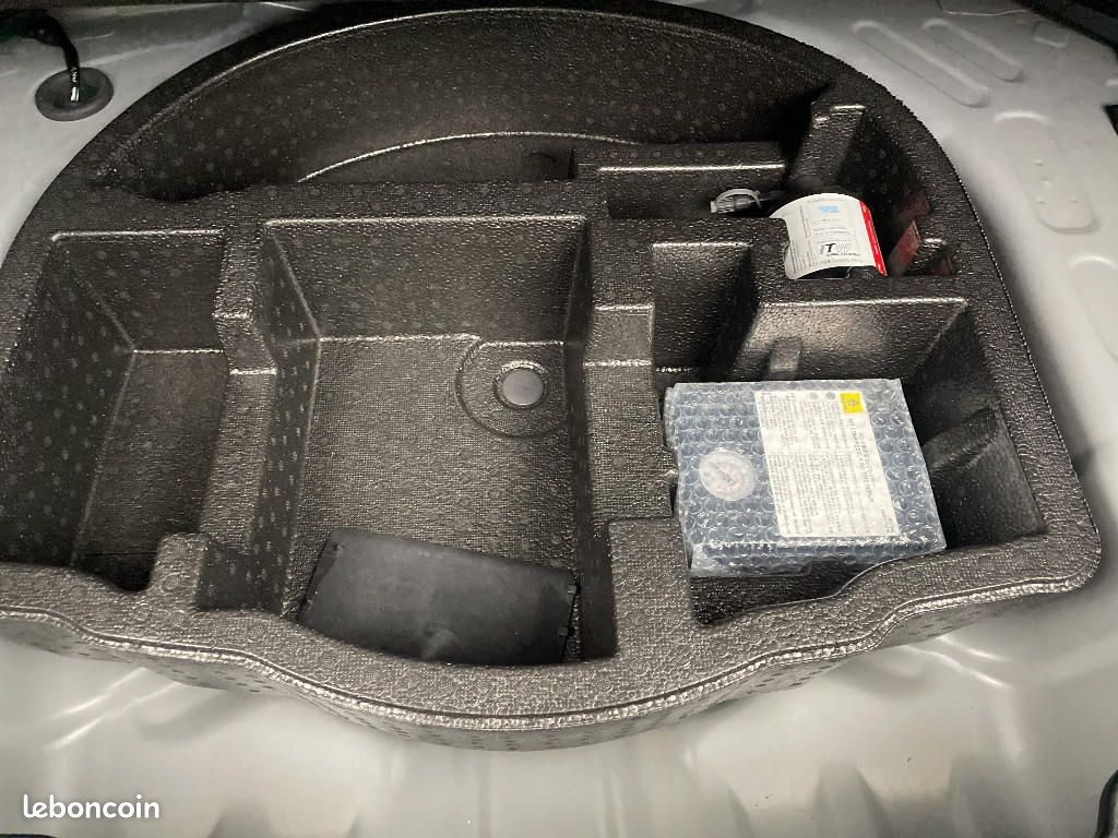 Toyota Yaris Cross HYBRIDE 116h 2WD Design (image 17)