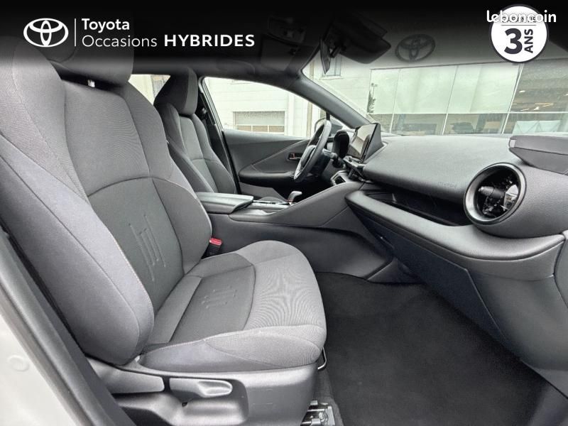 Toyota C-HR 2.0 Hybride 200ch Design NG23 (image 6)