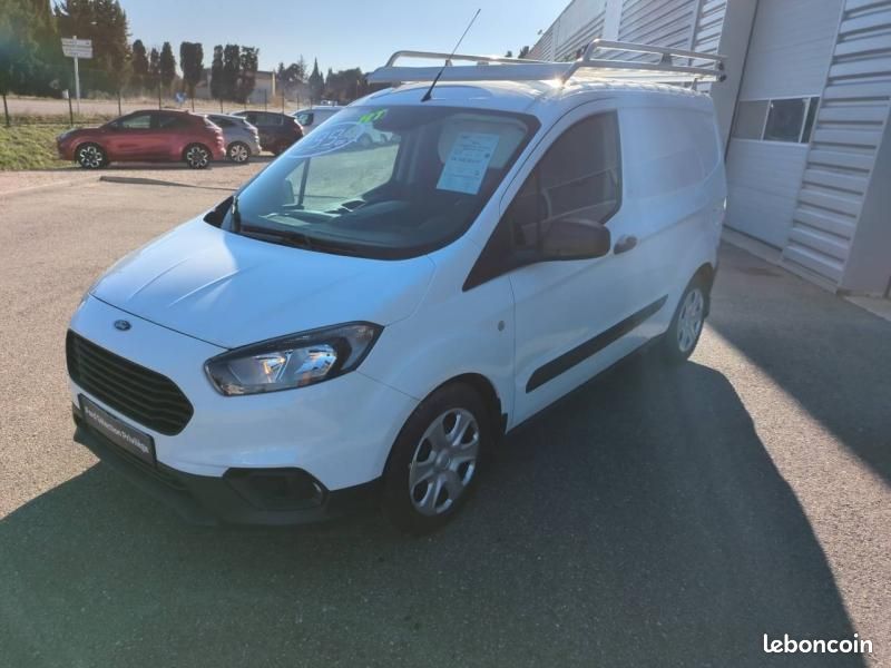 Ford Transit Courier 1.0E 100ch Stop&Start Trend (image 2)