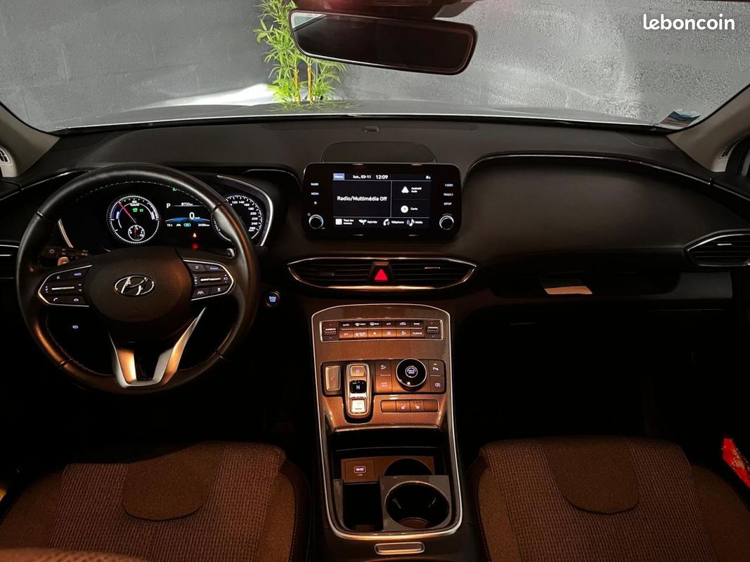 HYUNDAI SANTA FE HYBRID INTUITIVE - 1.6 T-GDi 230CH BVA6 - 7 PLACES - 1ERE MAIN - GARANTIE 6 MOIS MINIMUM (image 9)
