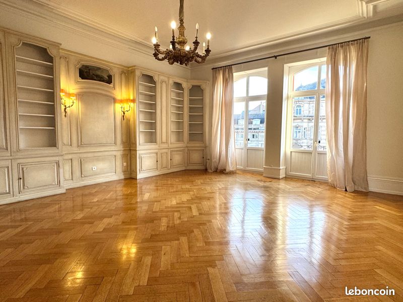 Appartement 7 pièces 282 m² · à Strasbourg · 282 m² · 4 600 €