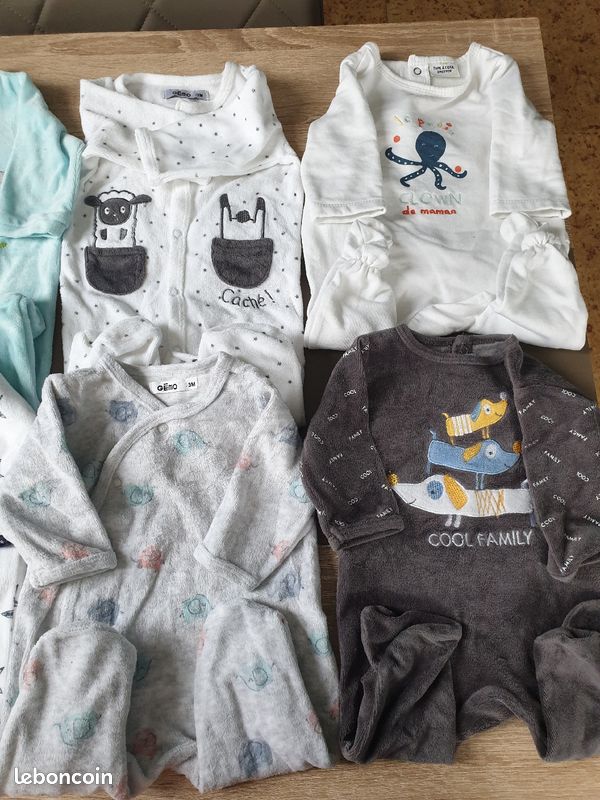 Lot de 40piece bebe garcon 3mois (image 1)