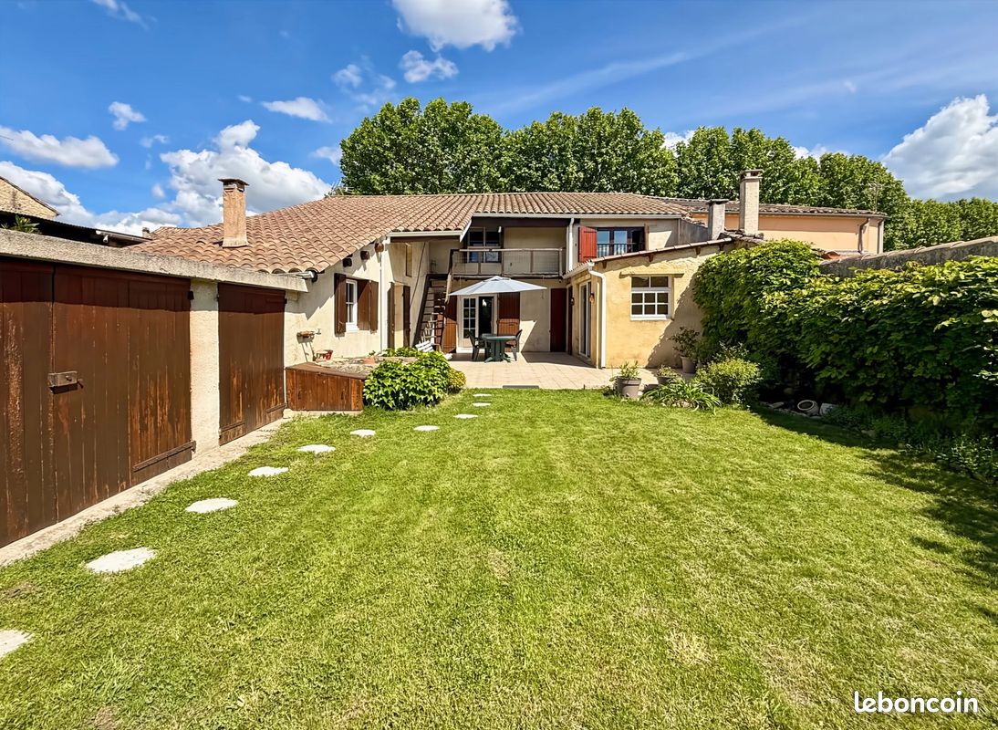 Maison 5 pièces 140 m² · à Lapalud · 140 m² · 225 000 €