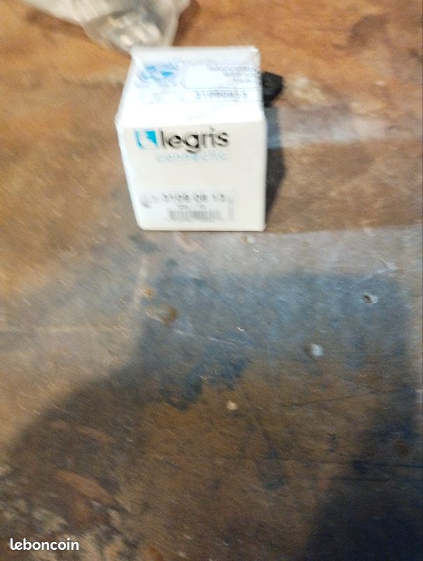 Equerre A Piquage Male Bsp Con-8-1 legris (image 1)
