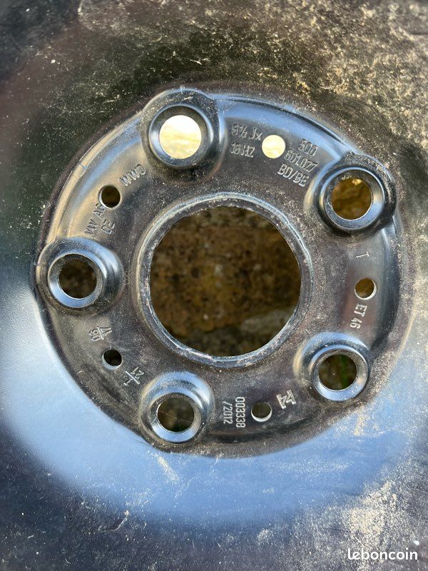 Pneu 205/55R16 91v + jante et46 - Équipement auto