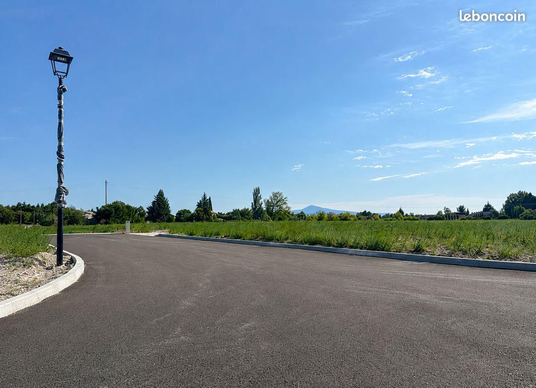 Terrain 580 m² · à Orange · 580 m² · 121 000 €
