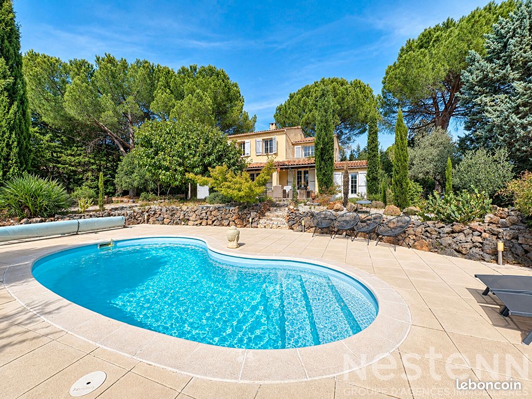 Maison 5 pièces 157 m² · à Saint-Maximin-la-Sainte-Baume · 157 m² · 549 000 €