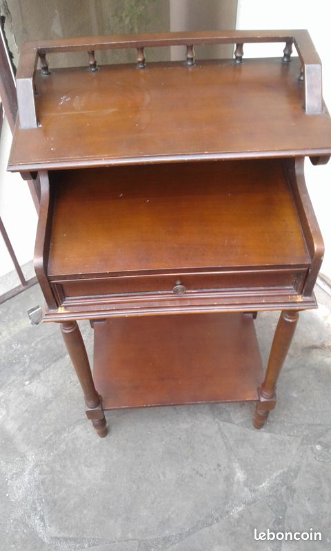 Console ancienne en bois avec 3 étagères (image 2)