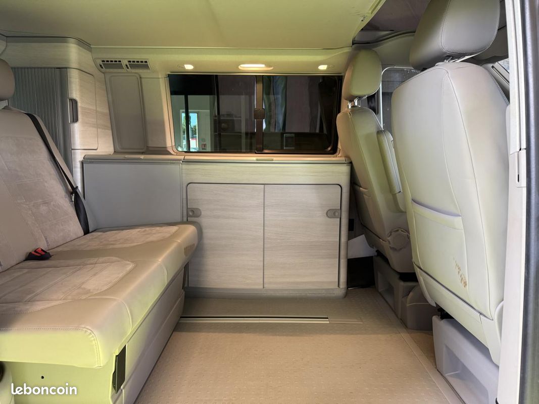 VOLKSWAGEN TRANSPORTER CALIFORNIA OCEAN 2.0 TDi 204 CH DSG 7 CAMPER - GARANTIE 6 MOIS (image 14)
