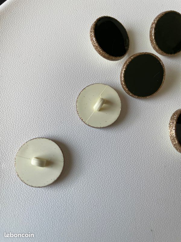 17 Boutons Dot kaki à paillettes dorées - 18mm - Maison Fauve (image 3)