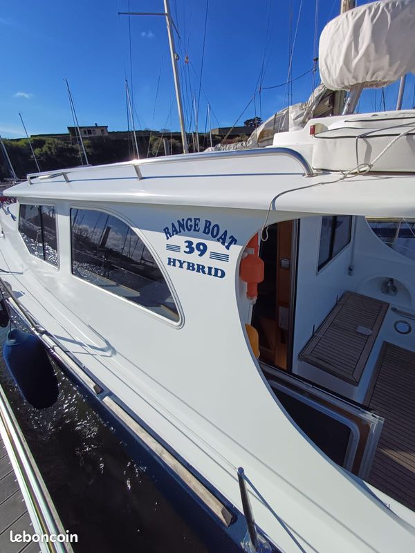Range boat 39 hybrid (image 1)