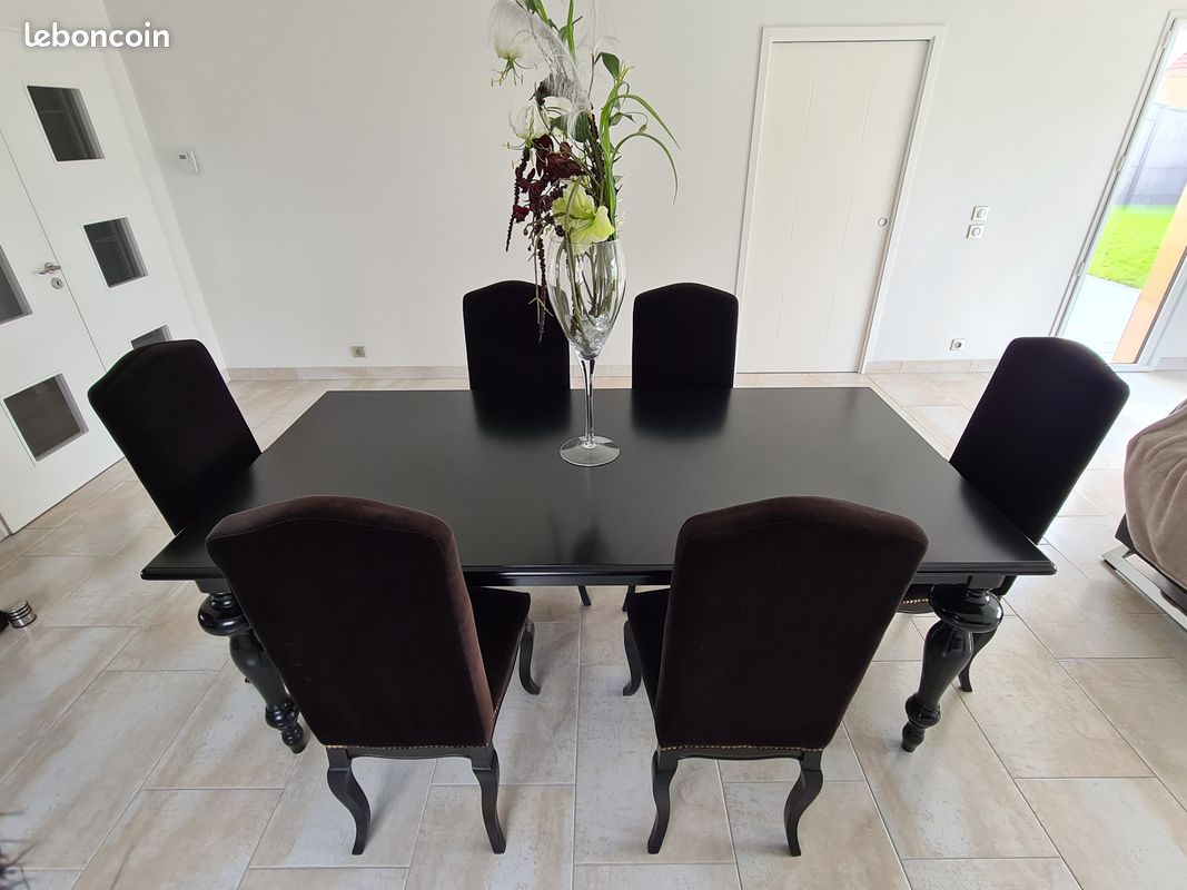 Table à manger avec 6 chaises (image 3)