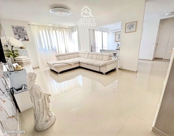 Appartement 5 pièces 97 m² · à Saint-Priest · 97 m² · 235 000 €