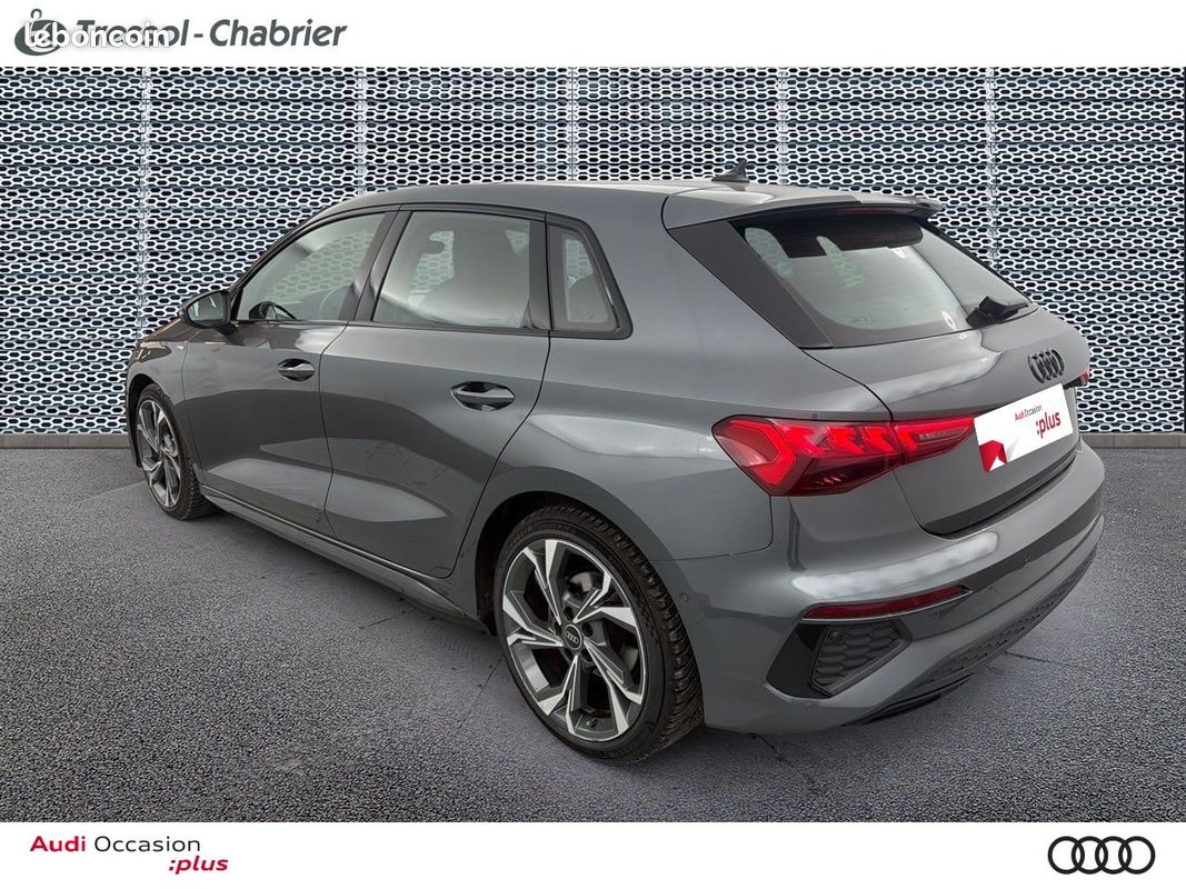 AUDI A3 Sportback 35 TFSI Mild Hybrid 150 S tronic 7 S Line (image 3)