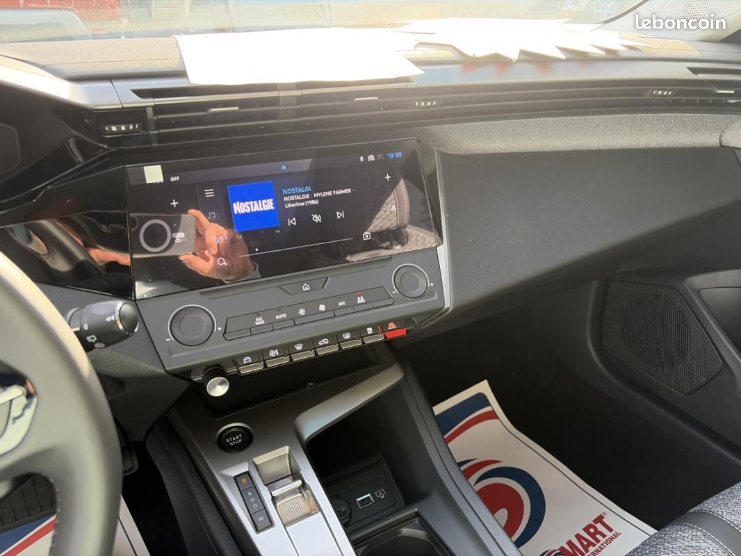 Peugeot 308 BlueHDi 130ch SetS EAT8 Allure (image 18)