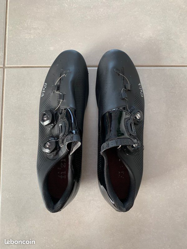 Chaussures fizik aria r3 (image 2)