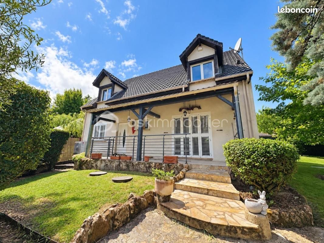 Maison 8 pièces 207 m² · à Saint-Denis-lès-Rebais · 207 m² · 360 000 €
