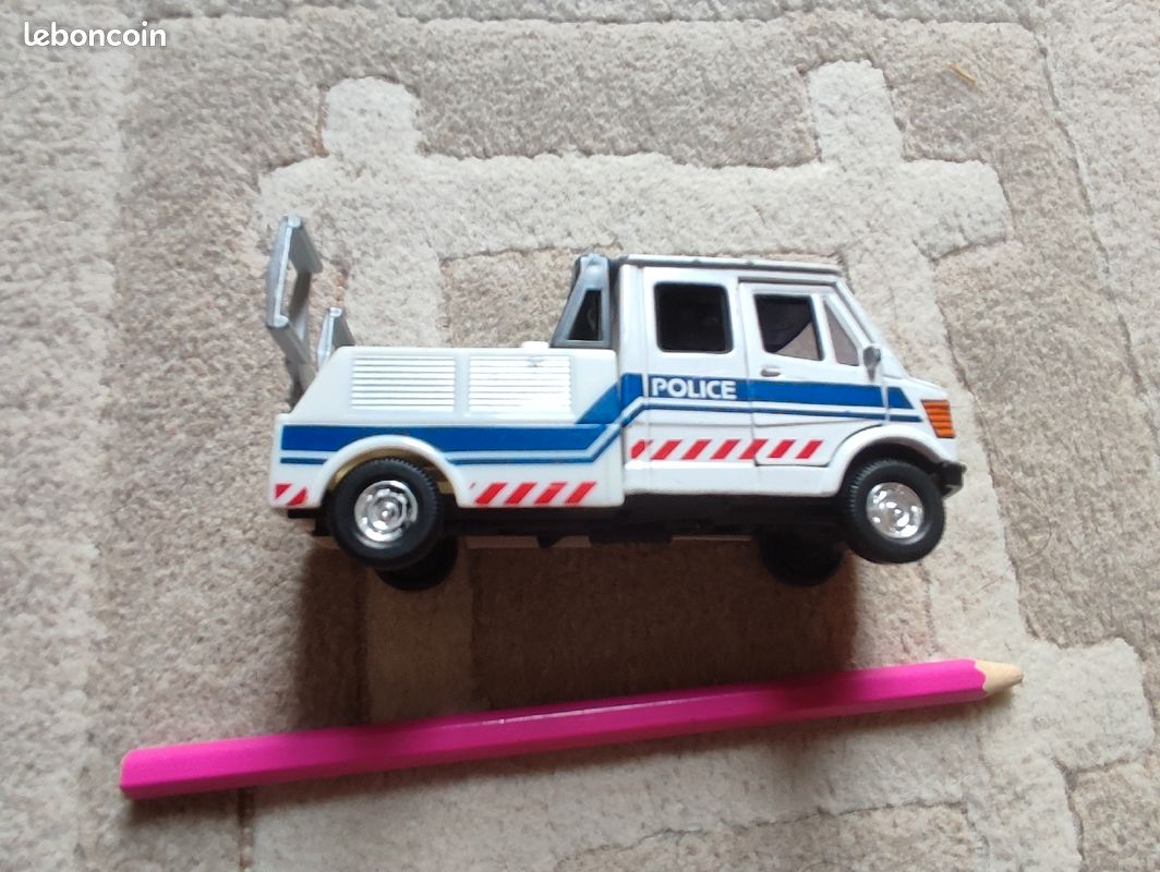 Camions au choix (jouets) (image 2)